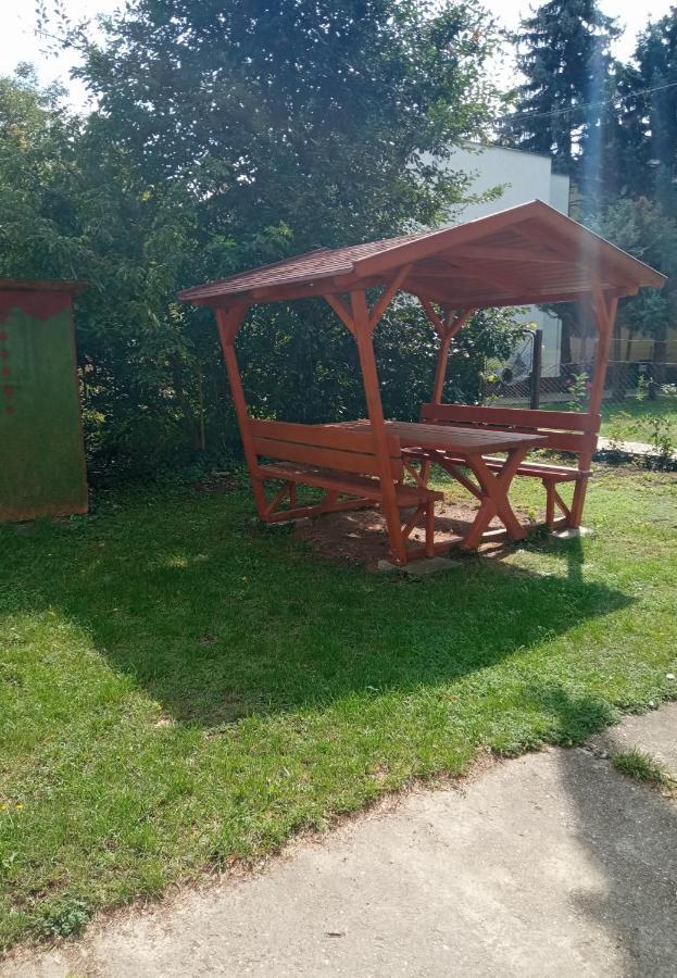 Fuesti Fecske Apartman Hajdúszoboszló 외부 사진
